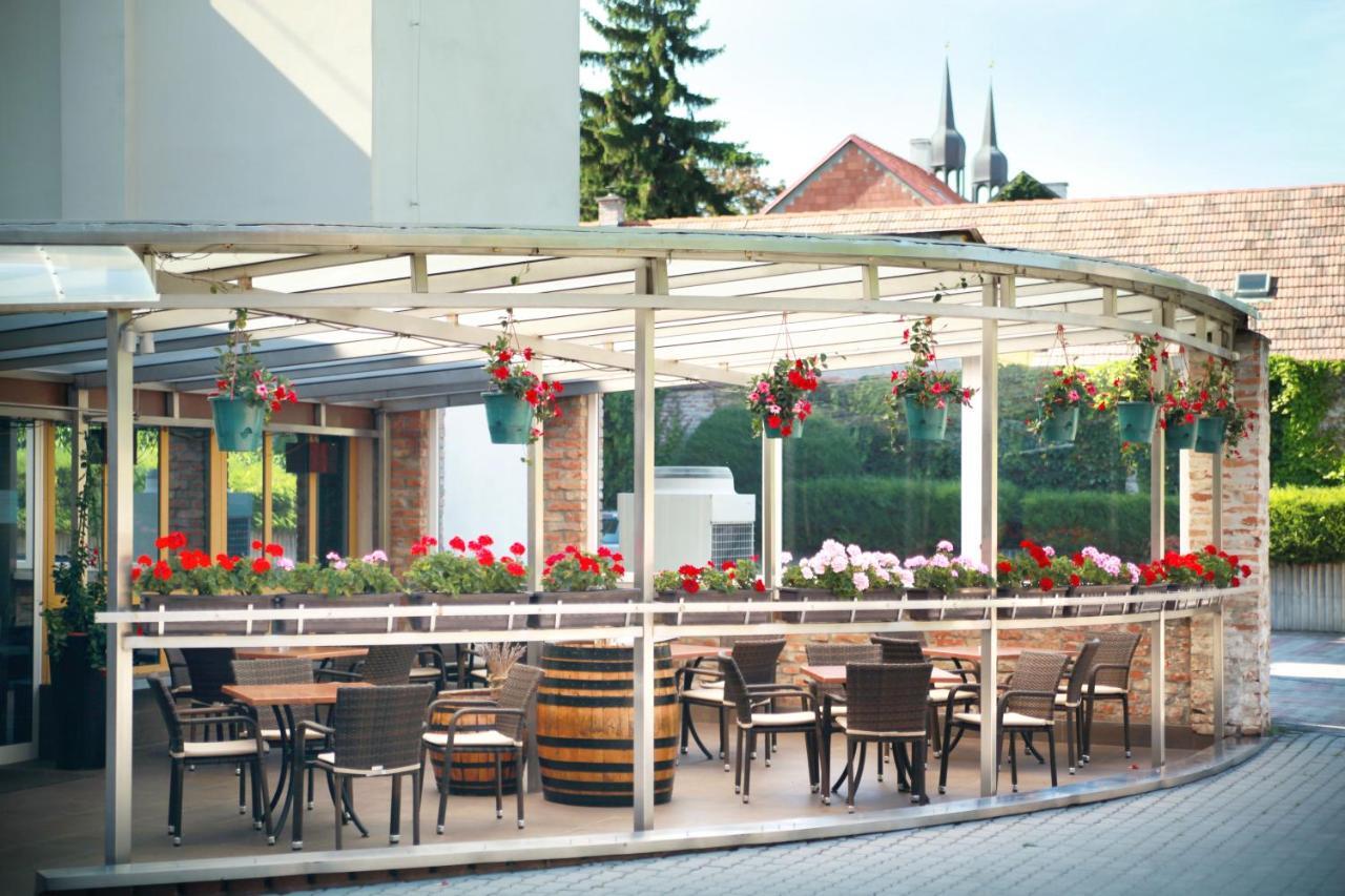 Hotel Dream Τρνάβα Εξωτερικό φωτογραφία